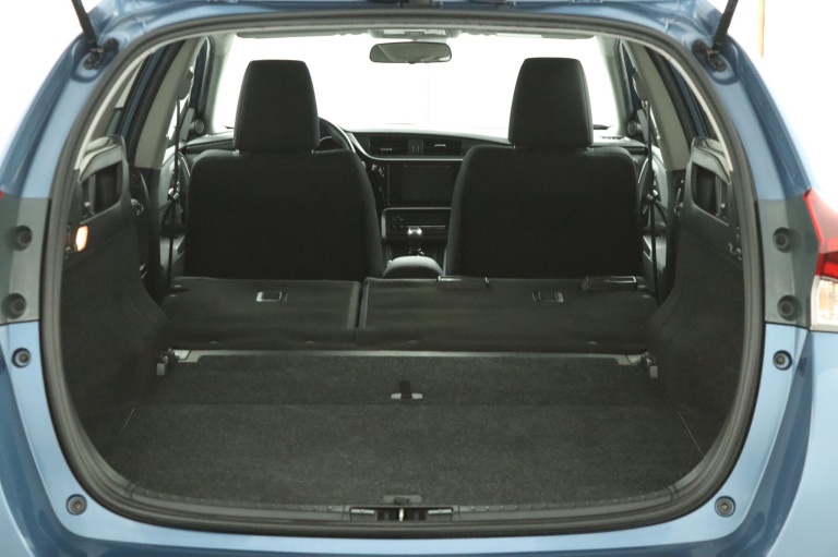 Toyota Auris Touring Sports - 1.2T Trend 26