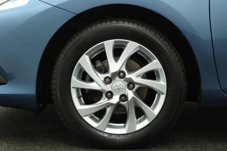 Toyota Auris Touring Sports - 1.2T Trend 38