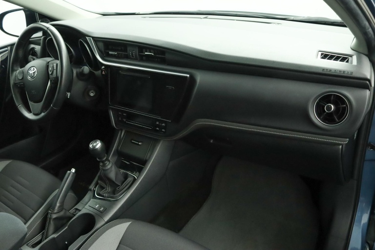 Toyota Auris Touring Sports - 1.2T Trend 43