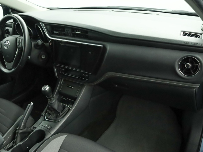 Toyota Auris Touring Sports - 1.2T Trend
