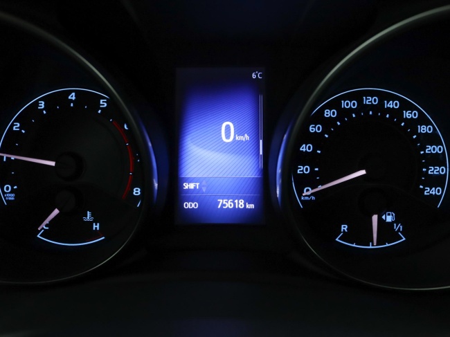 Toyota Auris Touring Sports - 1.2T Trend