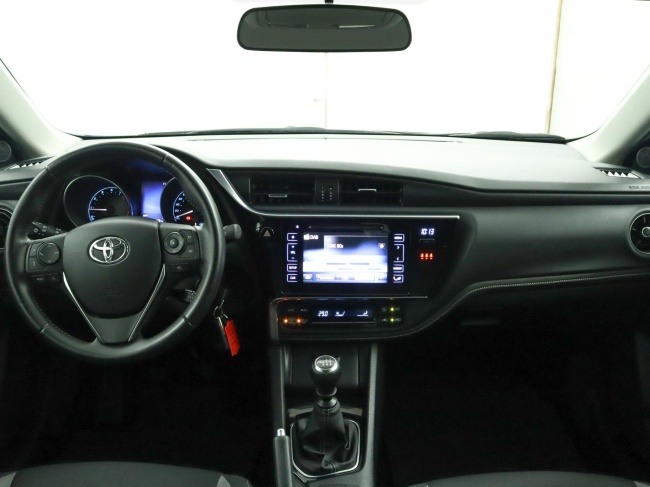 Toyota Auris Touring Sports - 1.2T Trend