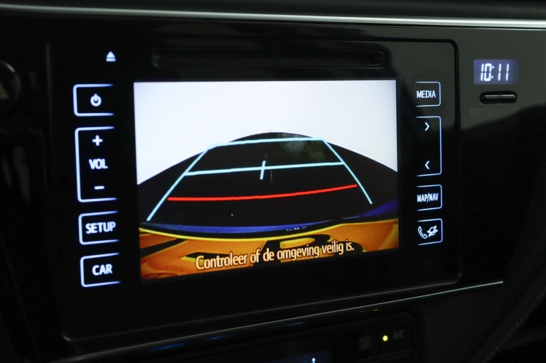 Toyota Auris Touring Sports - 1.2T Trend 9