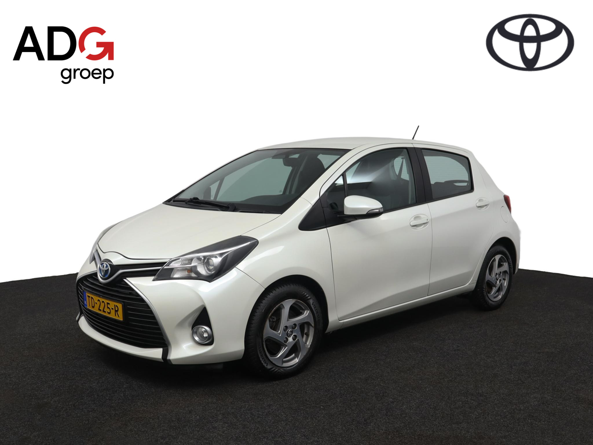 Toyota Yaris - 1.5 Hybrid Lease