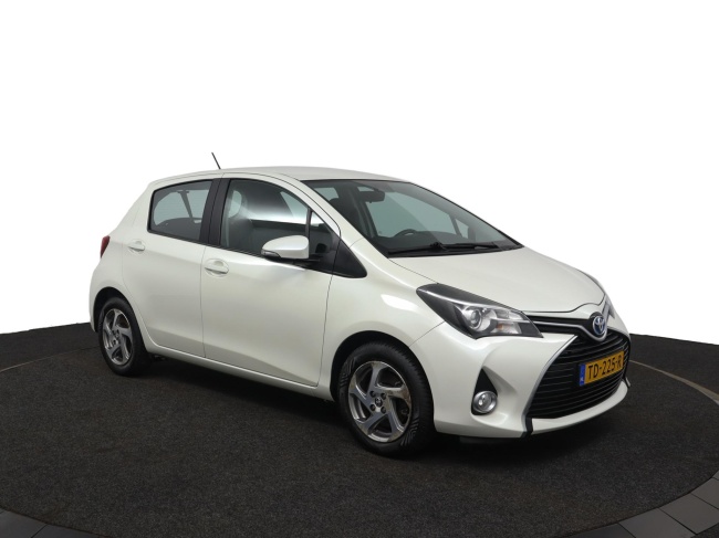 Toyota Yaris - 1.5 Hybrid Lease
