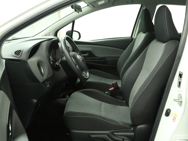 Toyota Yaris - 1.5 Hybrid Lease