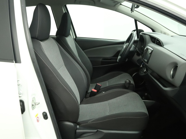 Toyota Yaris - 1.5 Hybrid Lease