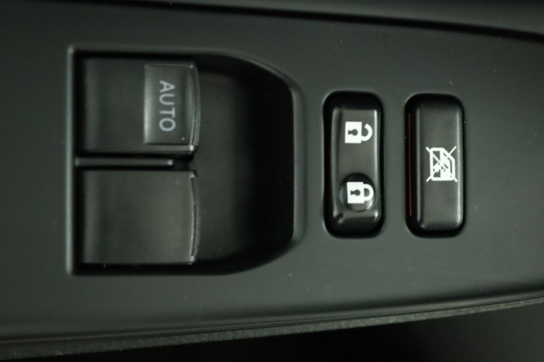 Toyota Yaris - 1.5 Hybrid Lease 29