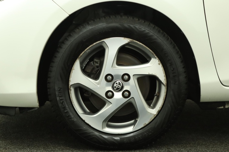 Toyota Yaris - 1.5 Hybrid Lease 38