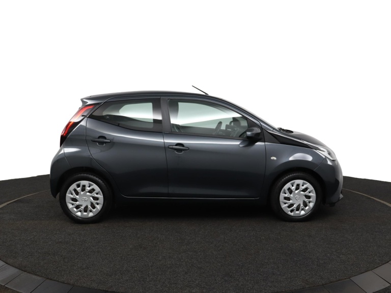 Toyota Aygo - 1.0 VVT-i x-play 13