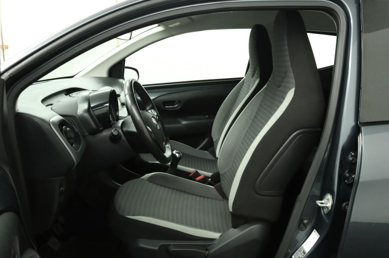 Toyota Aygo - 1.0 VVT-i x-play 17