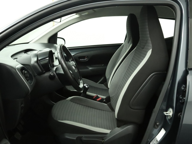 Toyota Aygo - 1.0 VVT-i x-play