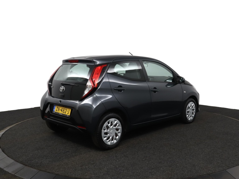 Toyota Aygo - 1.0 VVT-i x-play 2