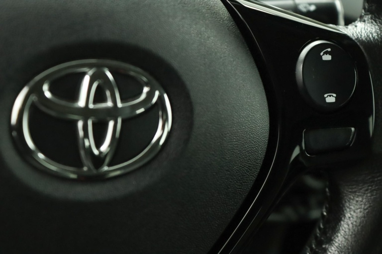 Toyota Aygo - 1.0 VVT-i x-play 21