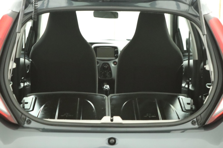 Toyota Aygo - 1.0 VVT-i x-play 26