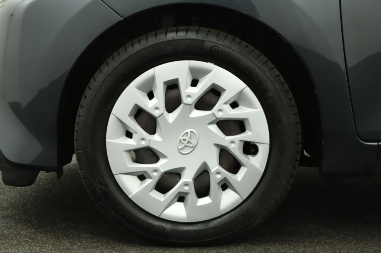 Toyota Aygo - 1.0 VVT-i x-play 39