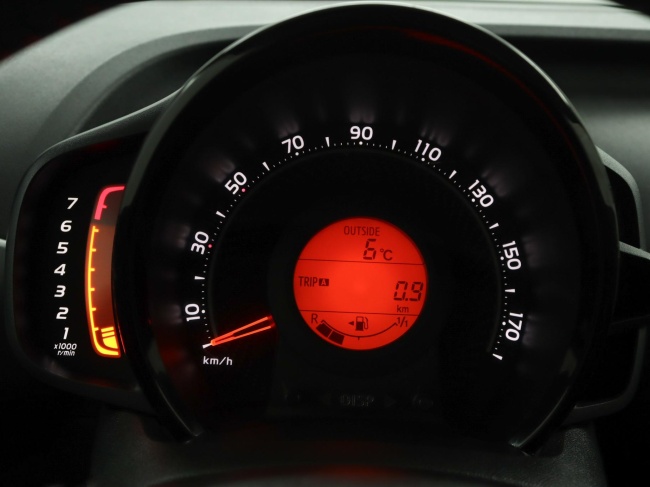 Toyota Aygo - 1.0 VVT-i x-play