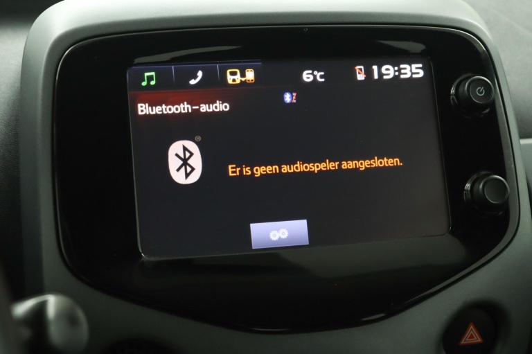 Toyota Aygo - 1.0 VVT-i x-play 49