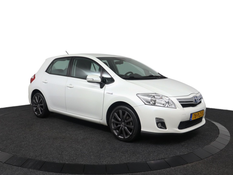 Toyota Auris - 1.8 Full Hybrid Aspiration 12