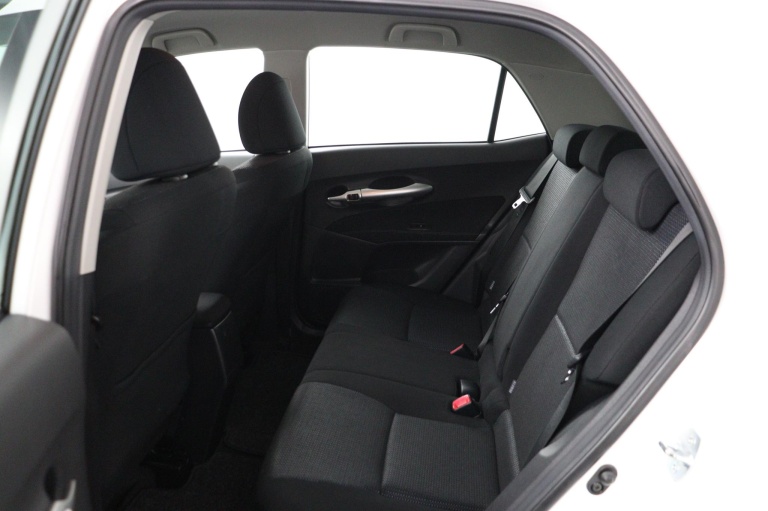 Toyota Auris - 1.8 Full Hybrid Aspiration 16