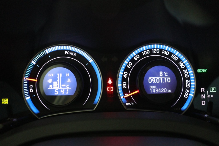 Toyota Auris - 1.8 Full Hybrid Aspiration 6