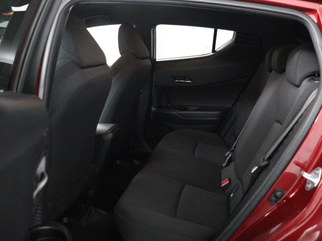 Toyota C-HR - 1.8 Hybrid Dynamic Sport