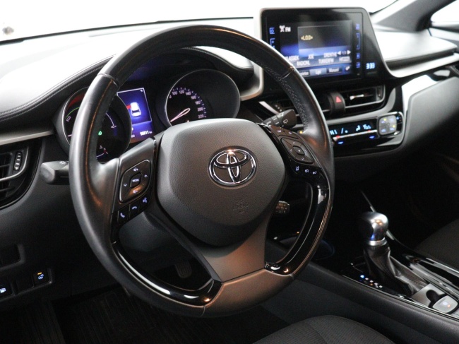 Toyota C-HR - 1.8 Hybrid Dynamic Sport