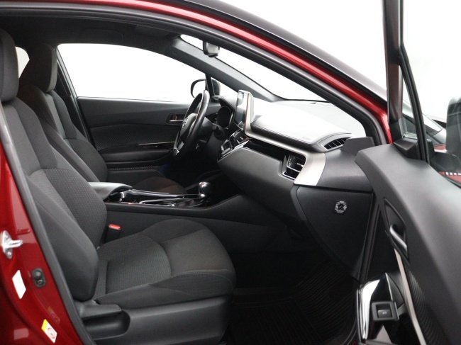 Toyota C-HR - 1.8 Hybrid Dynamic Sport