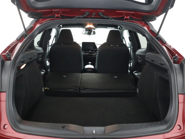 Toyota C-HR - 1.8 Hybrid Dynamic Sport