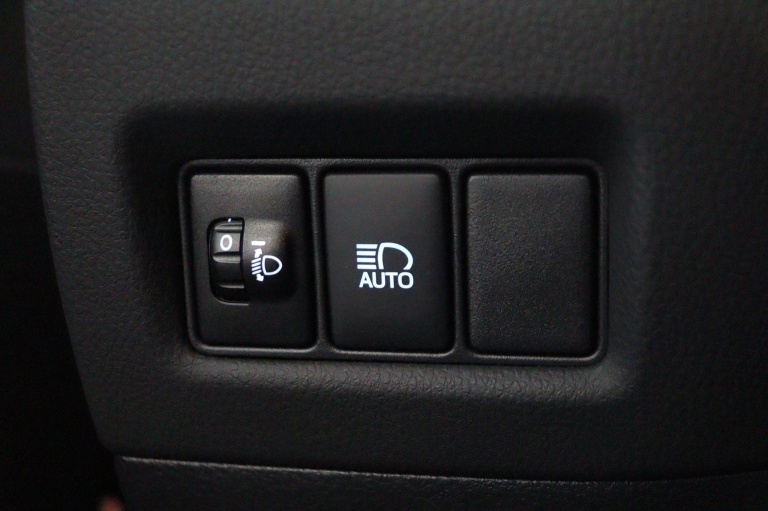 Toyota C-HR - 1.8 Hybrid Dynamic Sport 28