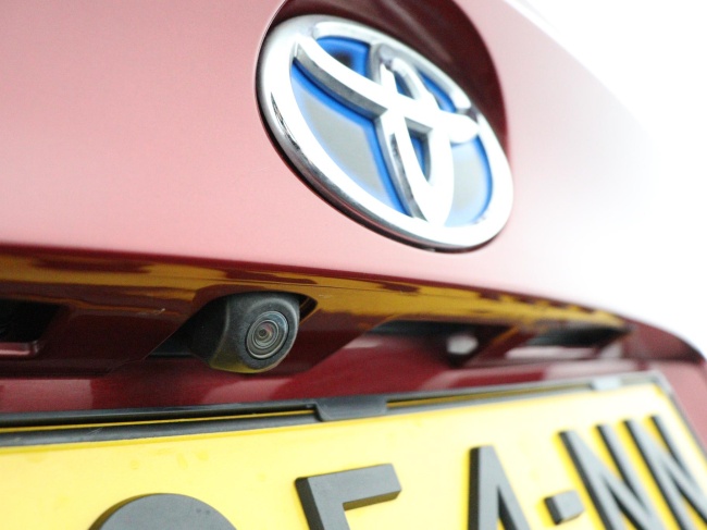 Toyota C-HR - 1.8 Hybrid Dynamic Sport