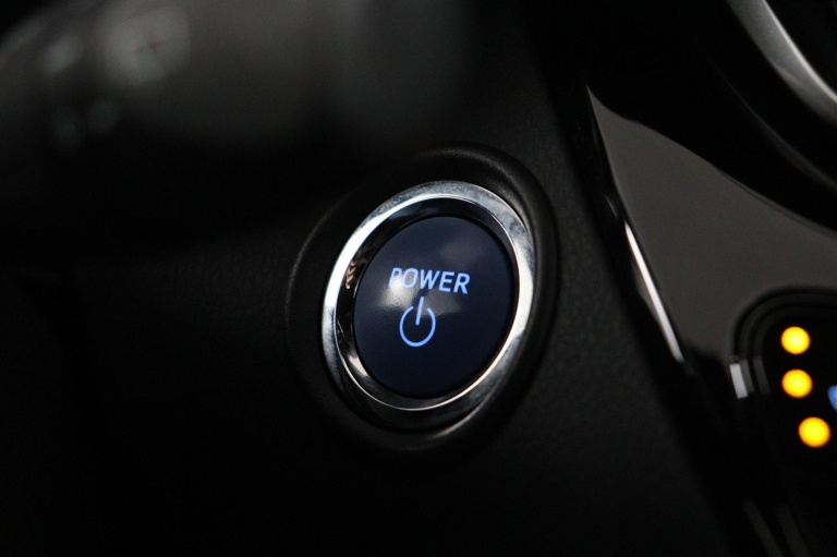 Toyota C-HR - 1.8 Hybrid Dynamic Sport 37