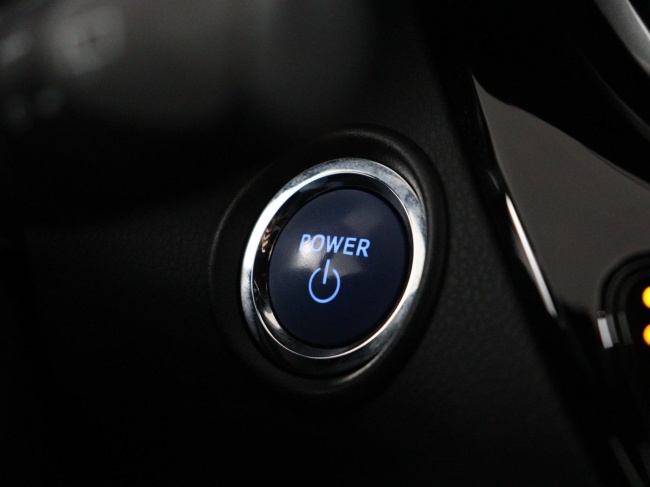 Toyota C-HR - 1.8 Hybrid Dynamic Sport