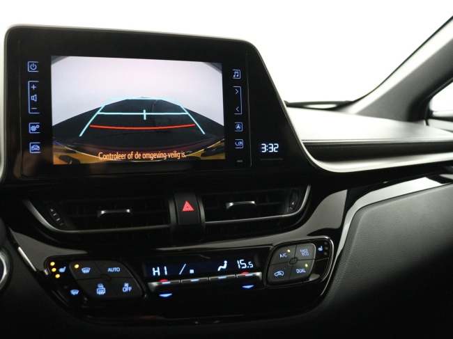 Toyota C-HR - 1.8 Hybrid Dynamic Sport