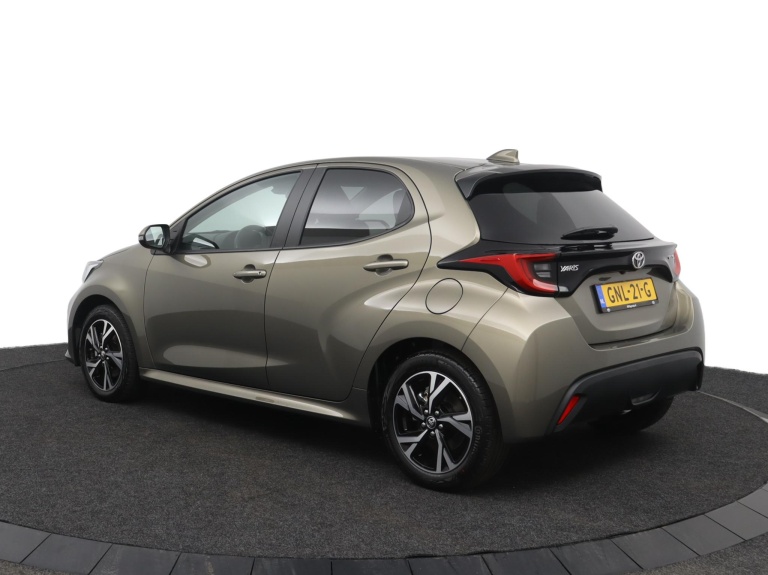 Toyota Yaris - 1.5 Hybrid 115 First Edition 12