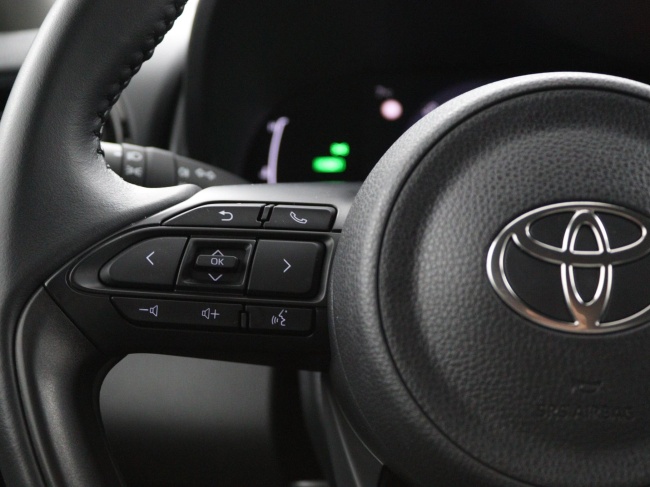 Toyota Yaris - 1.5 Hybrid 115 First Edition