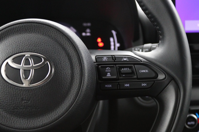Toyota Yaris - 1.5 Hybrid 115 First Edition 21