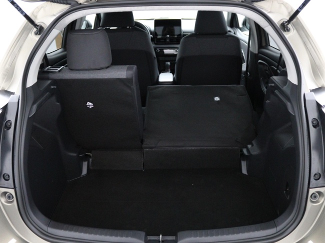 Toyota Yaris - 1.5 Hybrid 115 First Edition