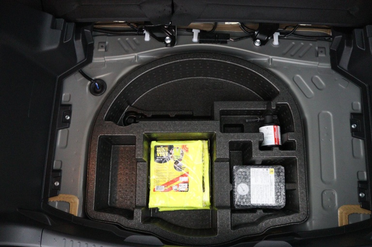 Toyota Yaris - 1.5 Hybrid 115 First Edition 35