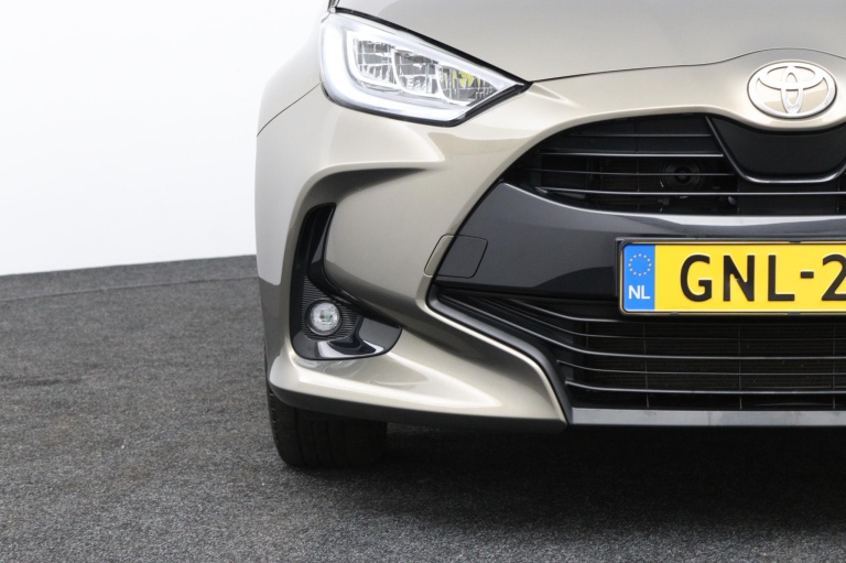 Toyota Yaris - 1.5 Hybrid 115 First Edition 37