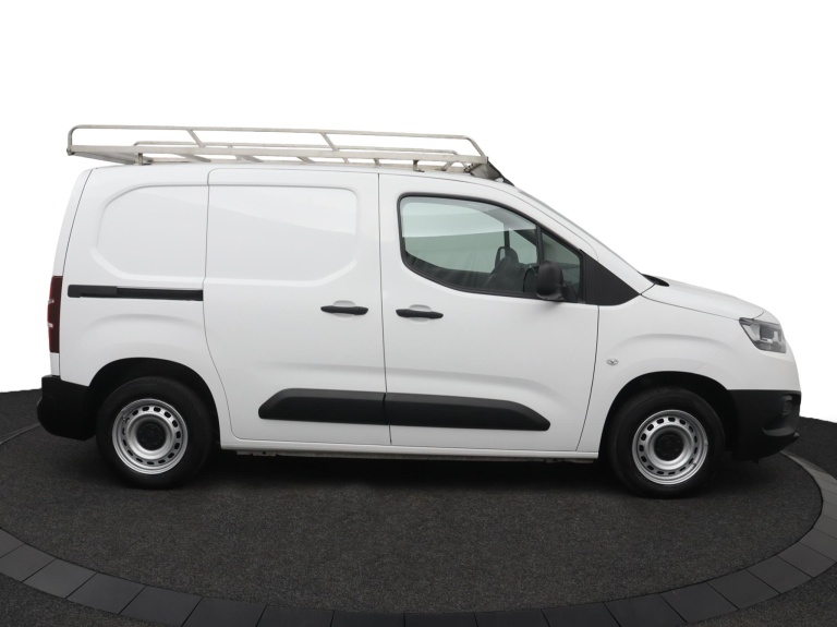 Toyota PROACE CITY - 1.5 D-4D Cool Comfort 12
