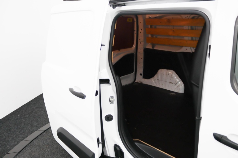 Toyota PROACE CITY - 1.5 D-4D Cool Comfort 19