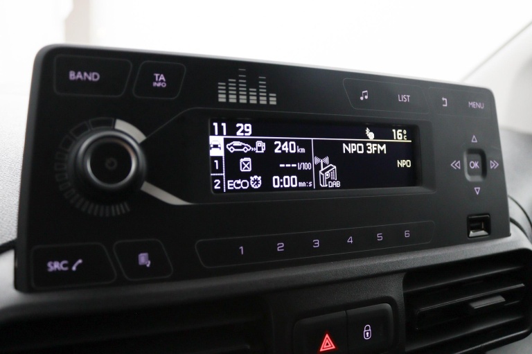 Toyota PROACE CITY - 1.5 D-4D Cool Comfort 36