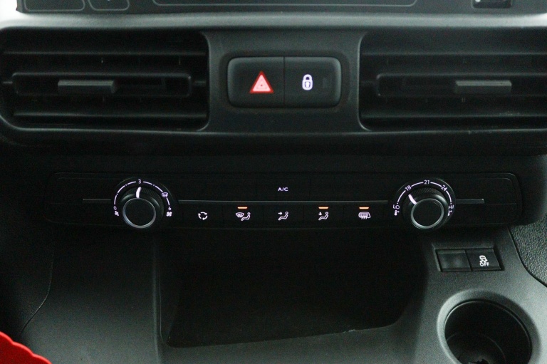 Toyota PROACE CITY - 1.5 D-4D Cool Comfort 8