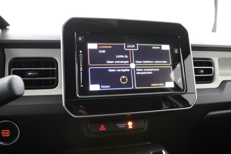 Suzuki Ignis - 1.2 Smart Hybrid Style 15