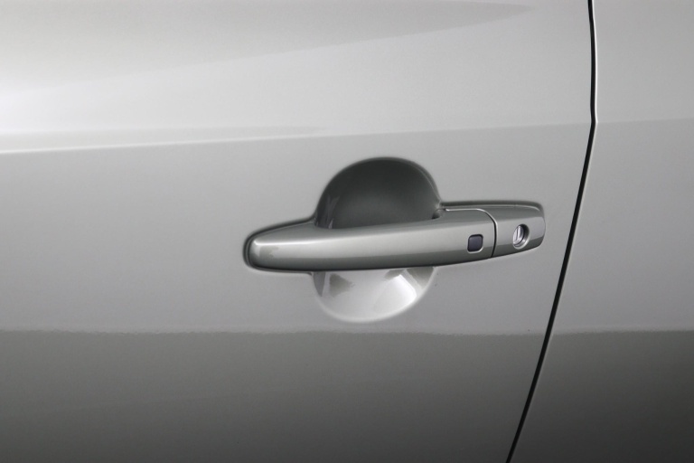 Suzuki Ignis - 1.2 Smart Hybrid Style 39