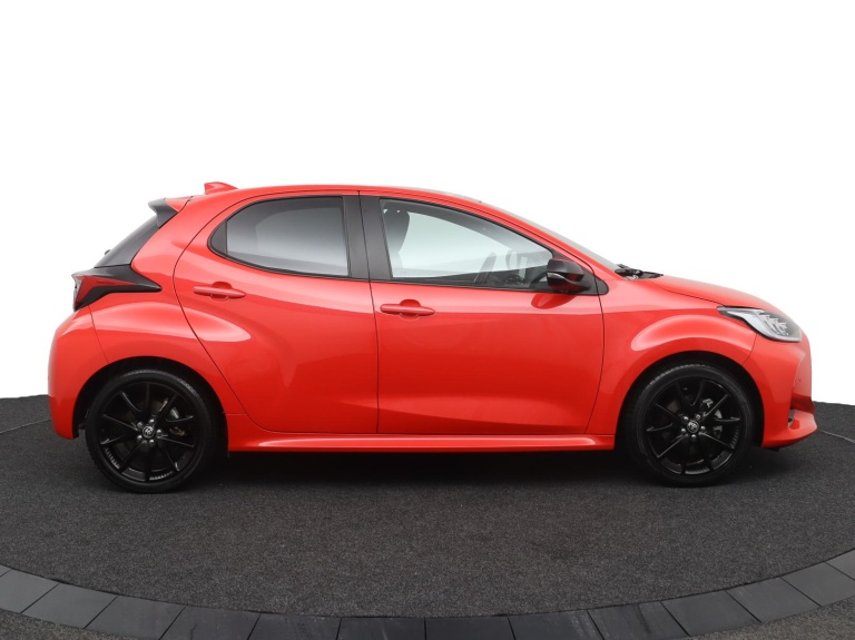 Toyota Yaris - 1.5 Hybrid Executive 13