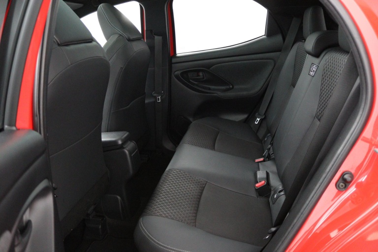 Toyota Yaris - 1.5 Hybrid Executive 18