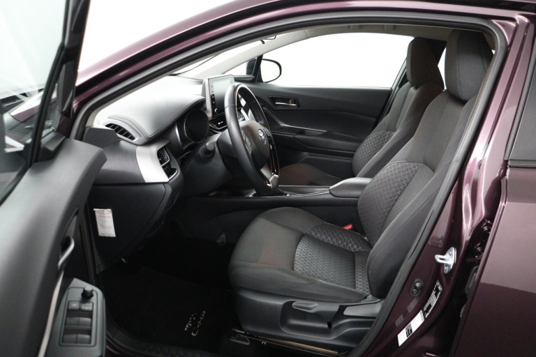 Toyota C-HR - 1.8 Hybrid Business 17