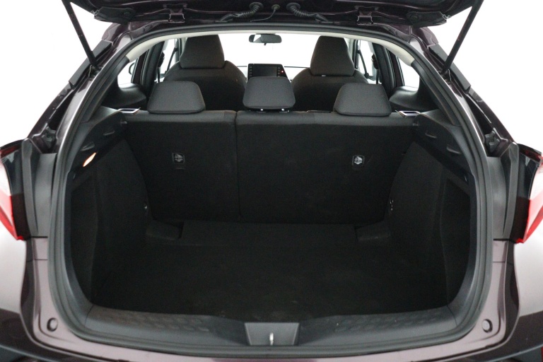 Toyota C-HR - 1.8 Hybrid Business 22